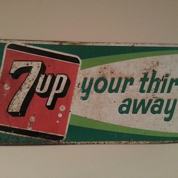 7 up metal sign - Signs
