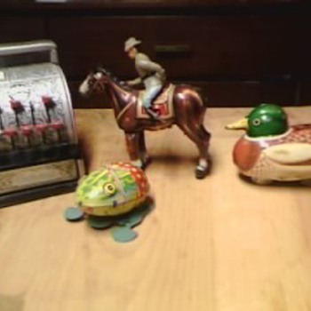 Collection of wind up Tin toys - Toys