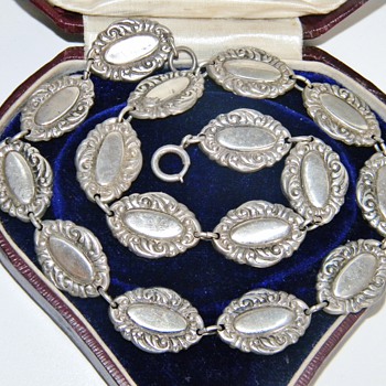 Vintage Deco Etched Sterling Lang Sterling Necklace 16.8gr