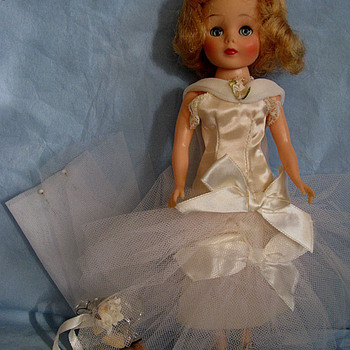 American Character dolls 10 1/2" Toni and Betsy McCall - Dolls