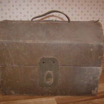 cardboard lunch box