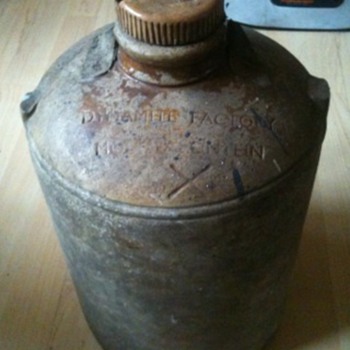 A Dynamite powder stoneware 