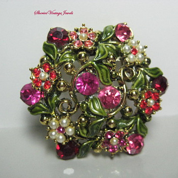 1950s Breath of Spring Vintage Brooch and Earrings - Costume Jewelry
