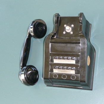 Unknown Intercom - Telephones