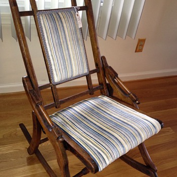 Folding rocking chair