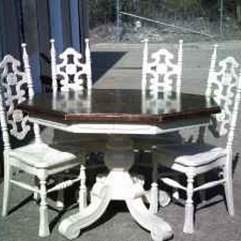 Vintage table and chairs - Furniture