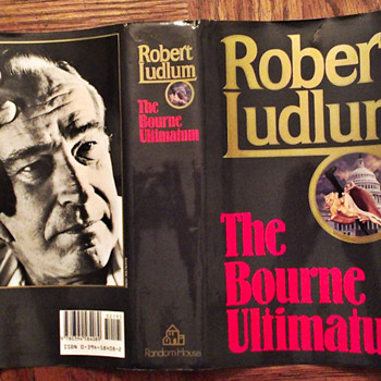 The Bourne Ultimatum (book 3 of Bourne trilogy)