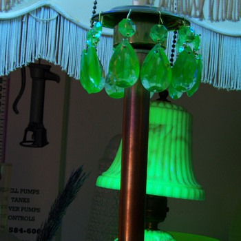 Uranium Glass Lamp Prisms NOS 60s-70s ?