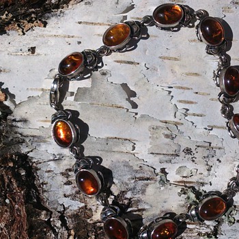 Baltic amber and silver beetle bracelet - Fine Jewelry