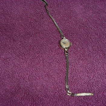 Ladies wrist Watch from 1940 in 10 & 12k Gold filled 
