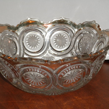 Is this Tarentum Glass? I can't find the pattern.