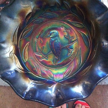 Crown Carnival Nappy bowl plus small Crown Carnival bowl - Glassware