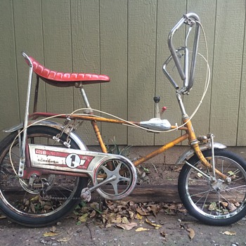 Screamer Muscle Bike - Sporting Goods