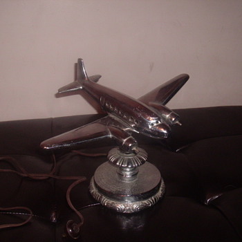 Tuscan mfg.co.ltd. desk lamp