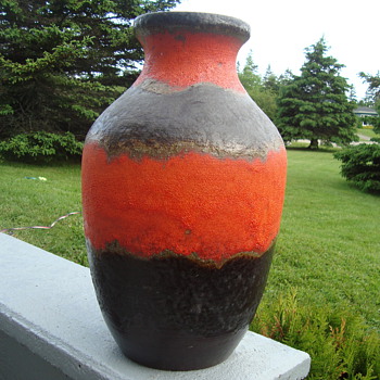 vase  - Art Pottery