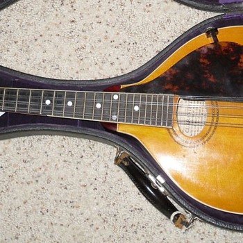 1918 Gibson A3 Mandolin - Guitars