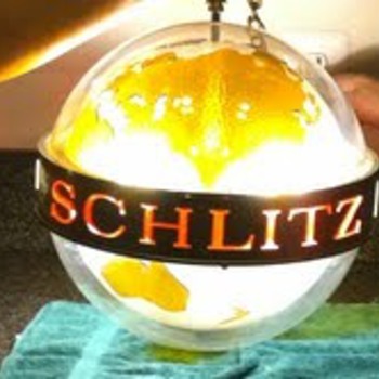 1968 Schlitz rotating globe light - Breweriana