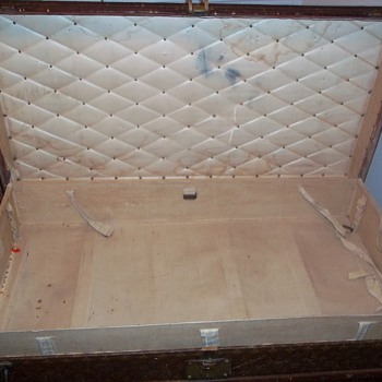 LV 1906 trunk - Furniture