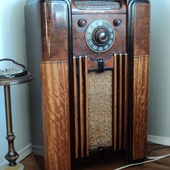 Rogers Console radio - Radios