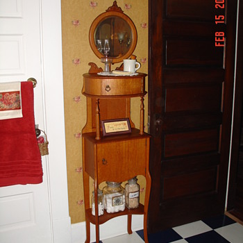 A True Antique...One Of A Kind...Governors Six-Foot Oak Shaving Stand..Patent January 15, 1904 - Furniture