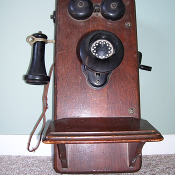 Kellogg wall phone - Telephones