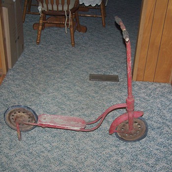 40's - 50's Children's Push/Kick Fat Fender Scooter