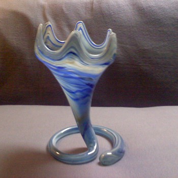 GLASS VASE - Art Glass