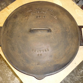 mystery  antique skillet and lid