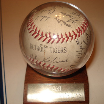 1968 Detroit Tigers BaseBall Signed By The Whole Team.