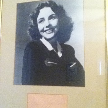 Signed Jennifer Jones Still - Movies