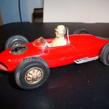Lovely Ferrari 156 slot car, who made it? - Model Cars
