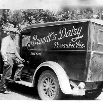 One of my friends Grandpa's Milk truck from my old town - Photographs