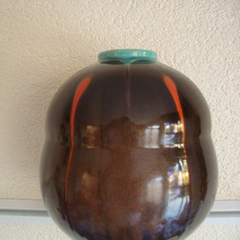 leen muller vase gouda holland 2os