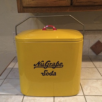Nugrape Superior Junior Cooler - Advertising