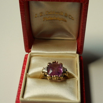 Vintage J E Caldwell Philadelphia ring box - Fine Jewelry