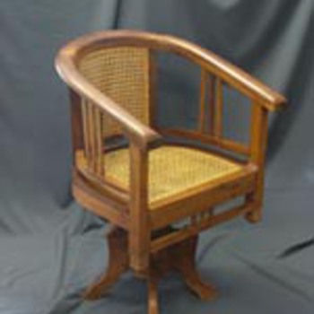 swivel chair