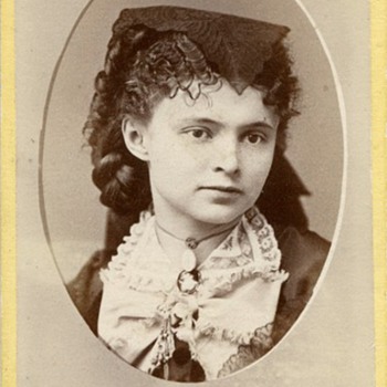 Vignette Portrait of a Cute Young Girl by Frank Pearsall, c.1870-71 - Photographs