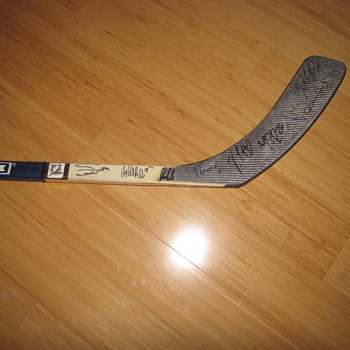 2004 Tampa Bay Lightning Team autographed Vincent Lecavalier Stick
