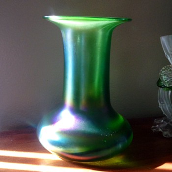 Loetz Creta Glatt Green Iridescent Vase - Art Nouveau