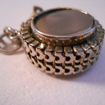 Token holder bracelet charm - Costume Jewelry