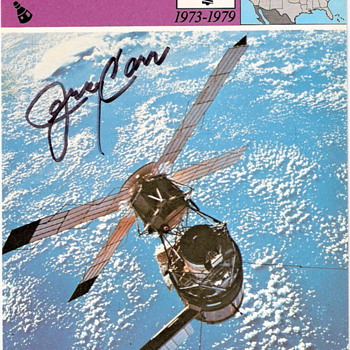 Gerald "Jerry" Carr Signed Photo Skylab Pilot (1973-1979) Astronaut NASA