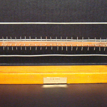 PATENT MODEL REPLICA OF BARBED FENCE - Advertising