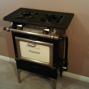 Antique "Moderne" Gas Range - Kitchen