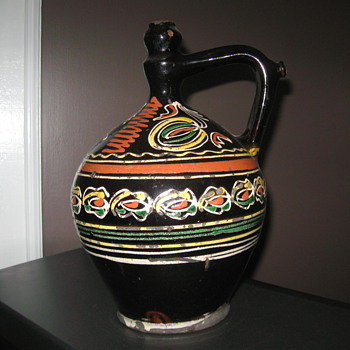 Pottery of unknown origin