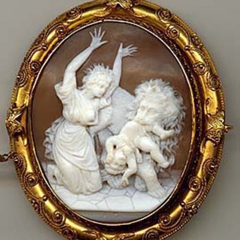 Rare cameo of lion stealing a nursing baby