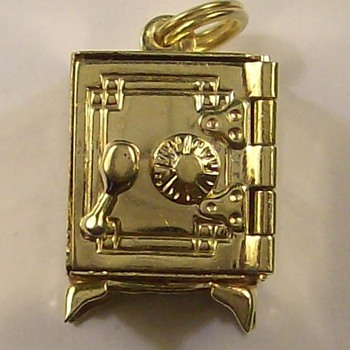 Old 14k Gold Safe with Working Dial - Fine Jewelry