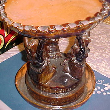 RED CLAY ASHTRAY - Tobacciana