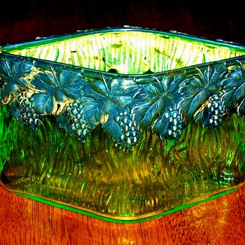 Loetz (?) Vase with Silver Mount. - Art Glass