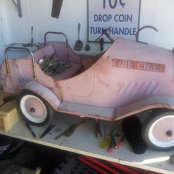 fire chief pedal car - Model Cars