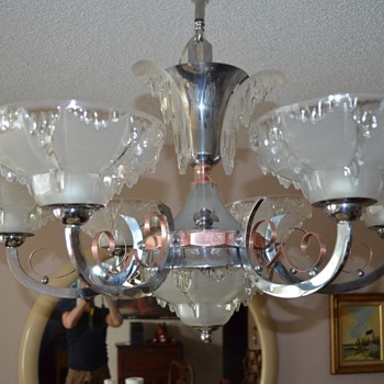 Ezan France. Original art deco chandelier